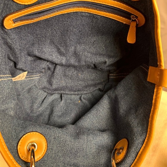 Covington Reversible Canvas Striped Tote Bag Rainbow Multi-Color Striped Beach - Picture 9 of 10